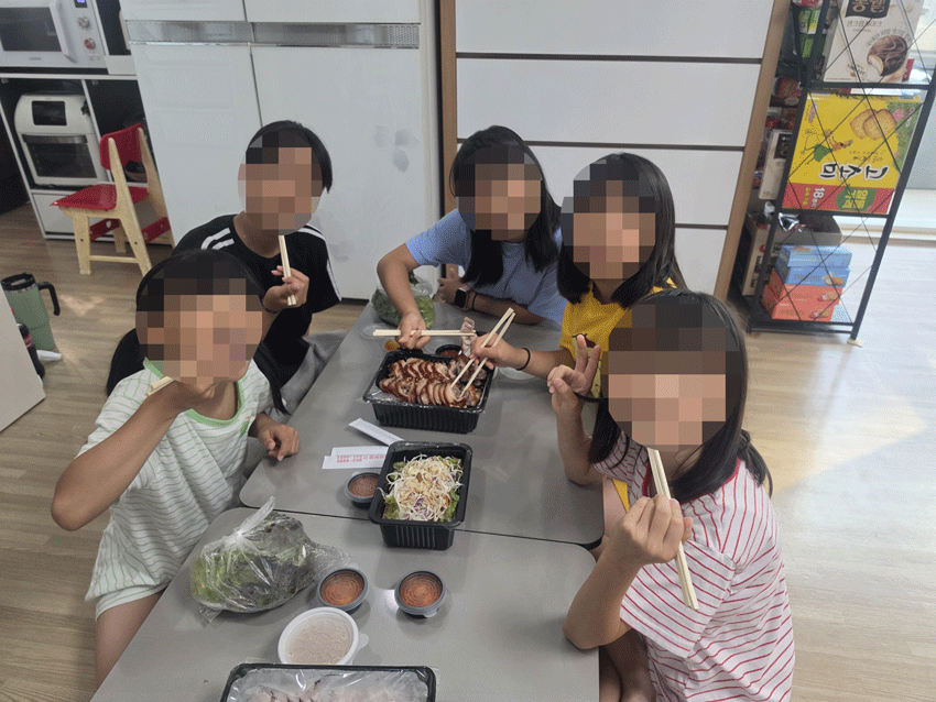 3335a1a818c70088676021c47330374e_1781413293_6973.gif